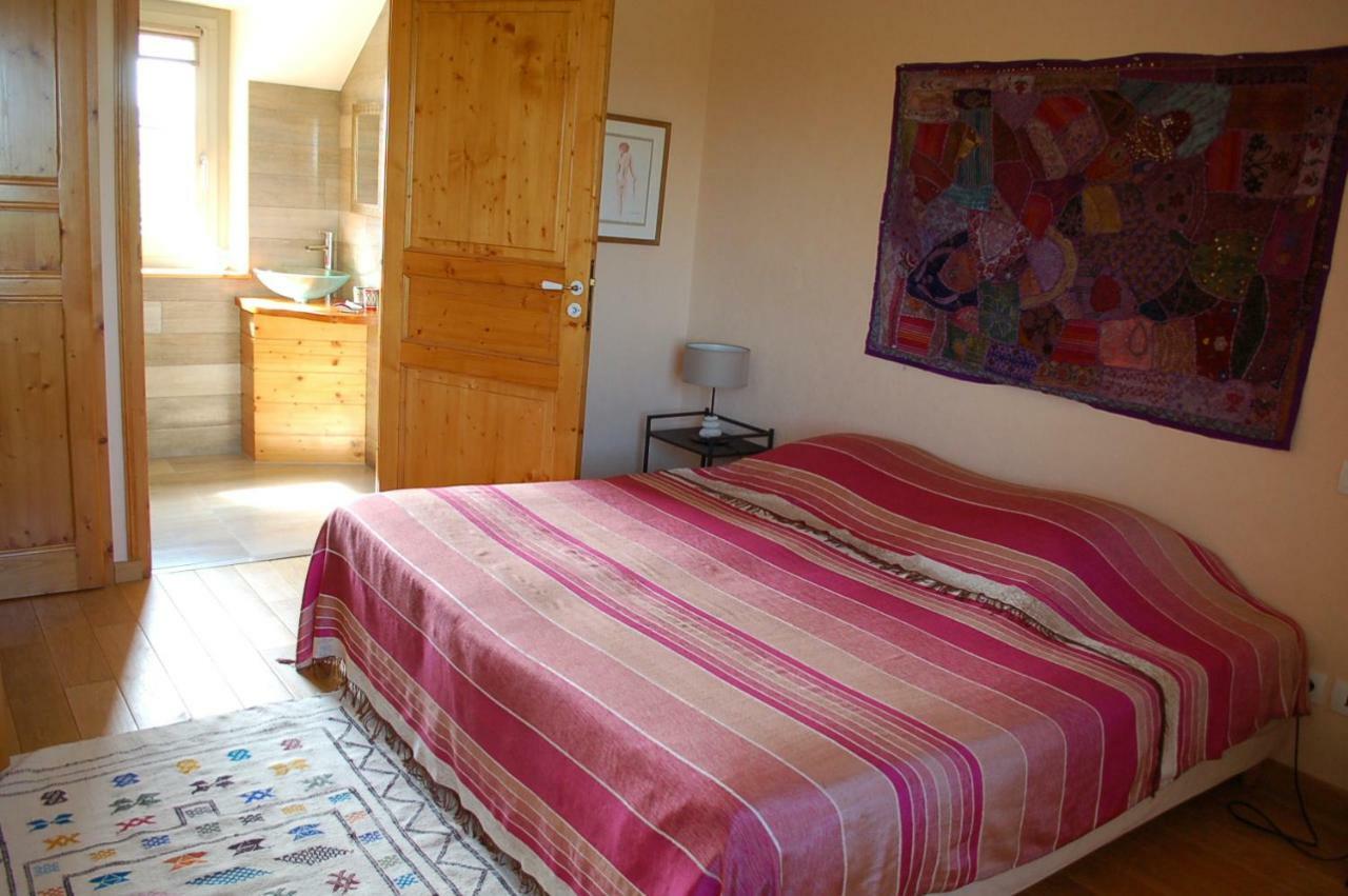 B&B La Maison Des Collines Autour Chambres D'Hotes La Chapelle  ภายนอก รูปภาพ