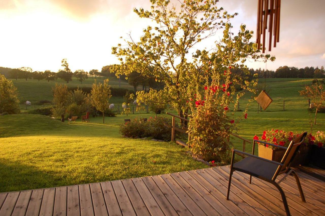 B&B La Maison Des Collines Autour Chambres D'Hotes La Chapelle  ภายนอก รูปภาพ